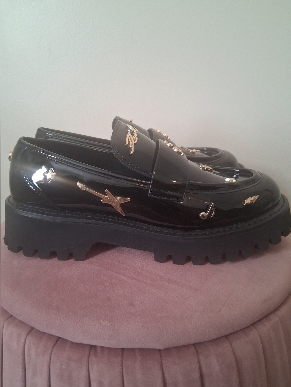 KARL LAGERFELD PARIS Gaston Rocker Almond Toe Patent Leather Lug Loafers Size 8 - Picture 6 of 11